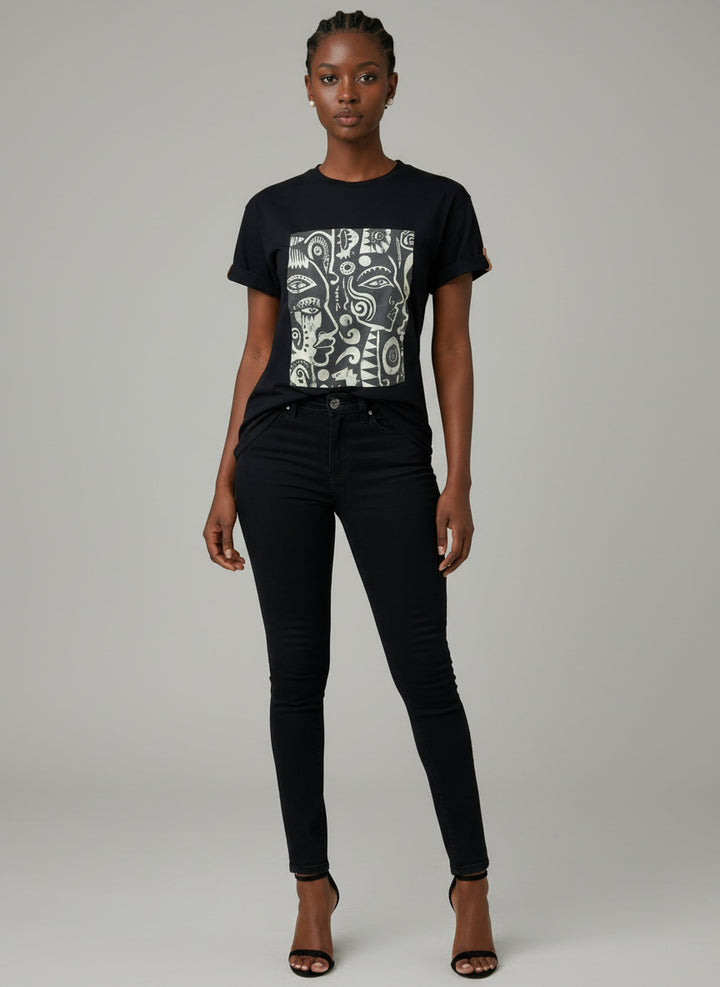 Àṣẹ Bohemian Graphic Print T-Shirt